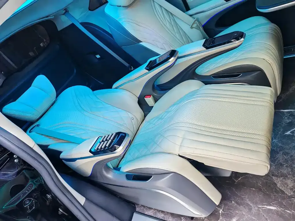 Toyota Sienna 2022 из CN, фото 9