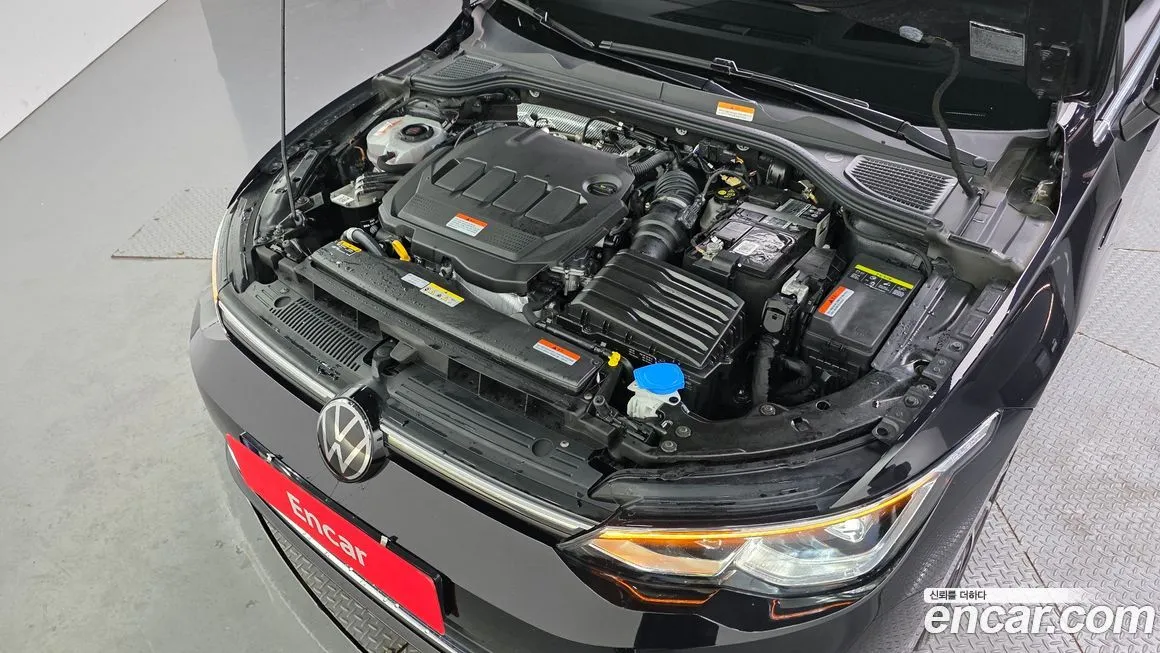 Volkswagen Golf 2023 из KR, фото 7