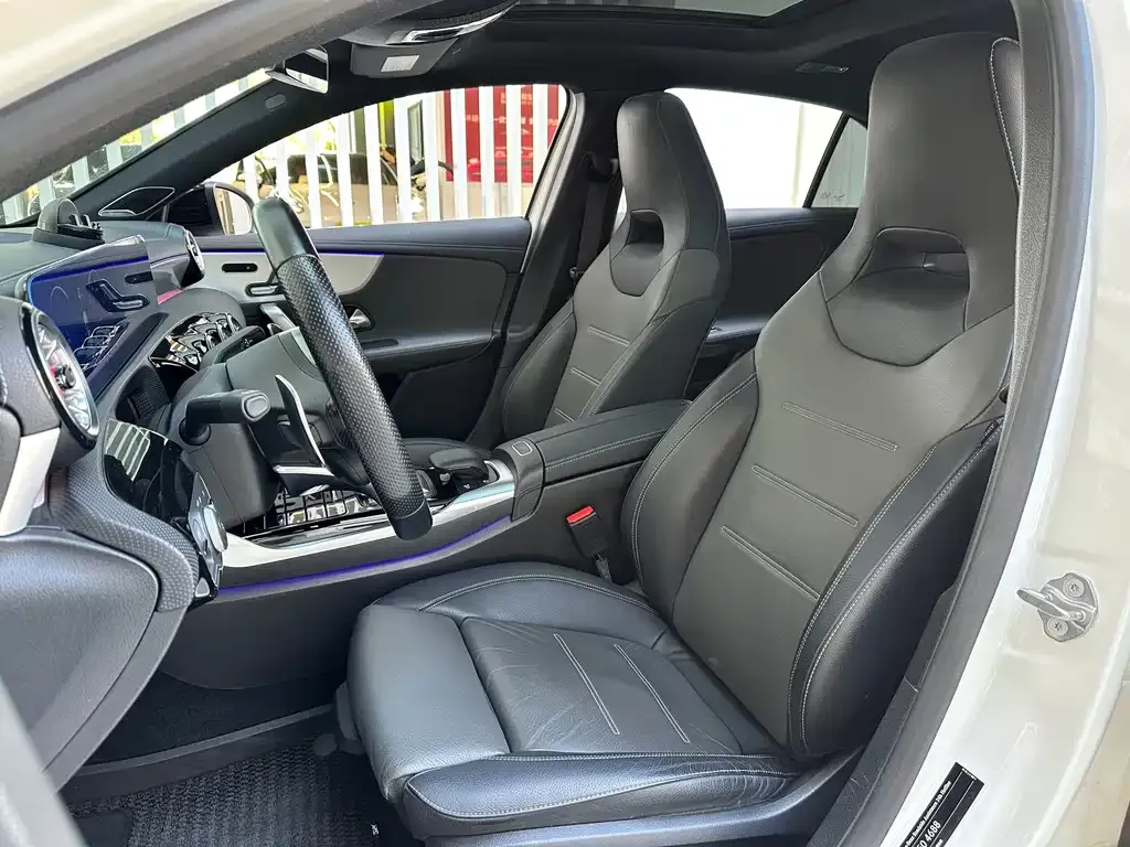 Mercedes-Benz A-Class AMG (Import) 2023 из CN, фото 3