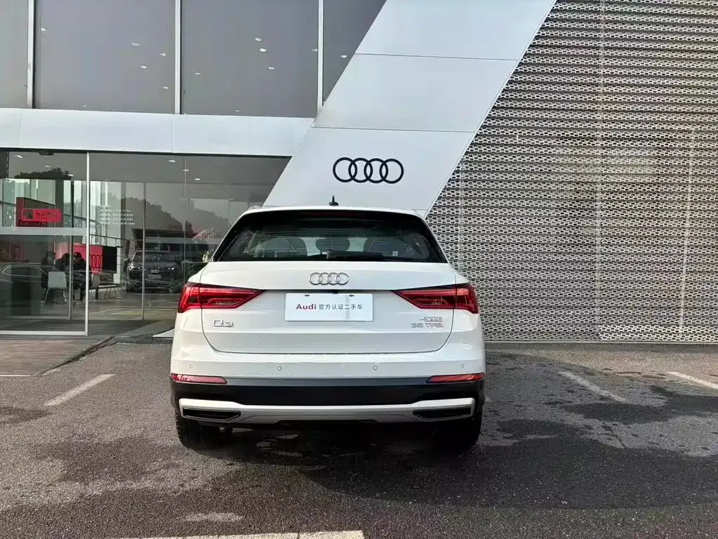 Audi Q3 — фото 7