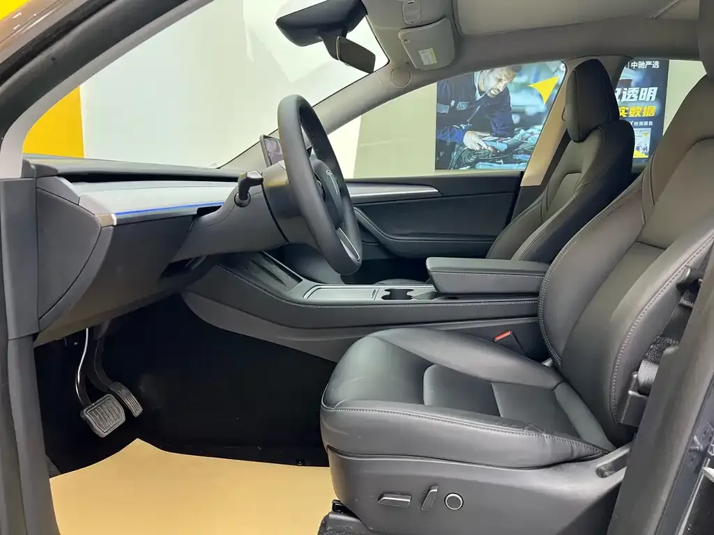 Tesla Model Y 2025 из CN, фото 5