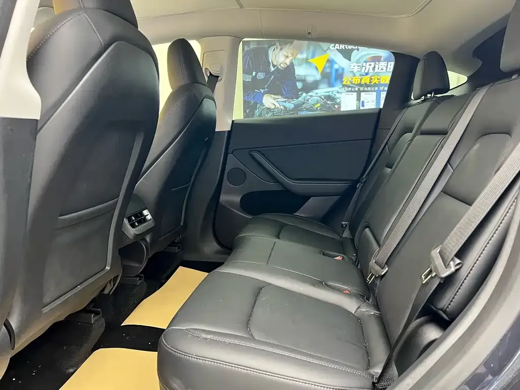 Tesla Model Y 2025 из CN, фото 4