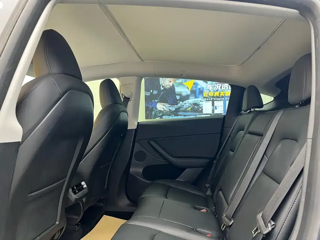 Tesla Model Y 2025 из CN, фото 10