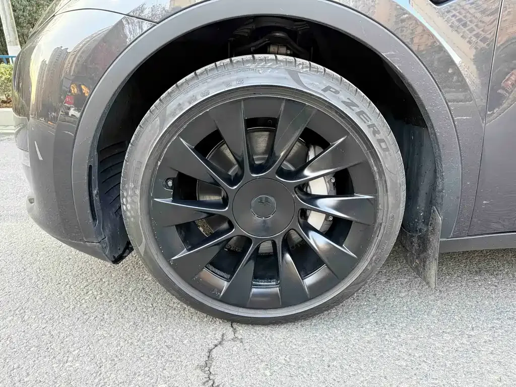 Tesla Model Y 2024 из CN, фото 8