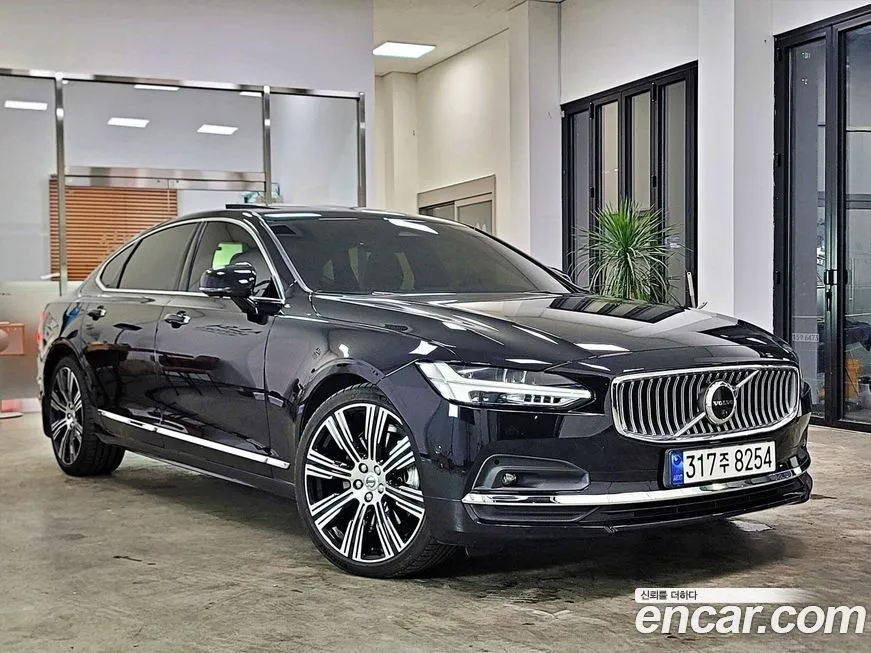 Volvo S90 — фото 1