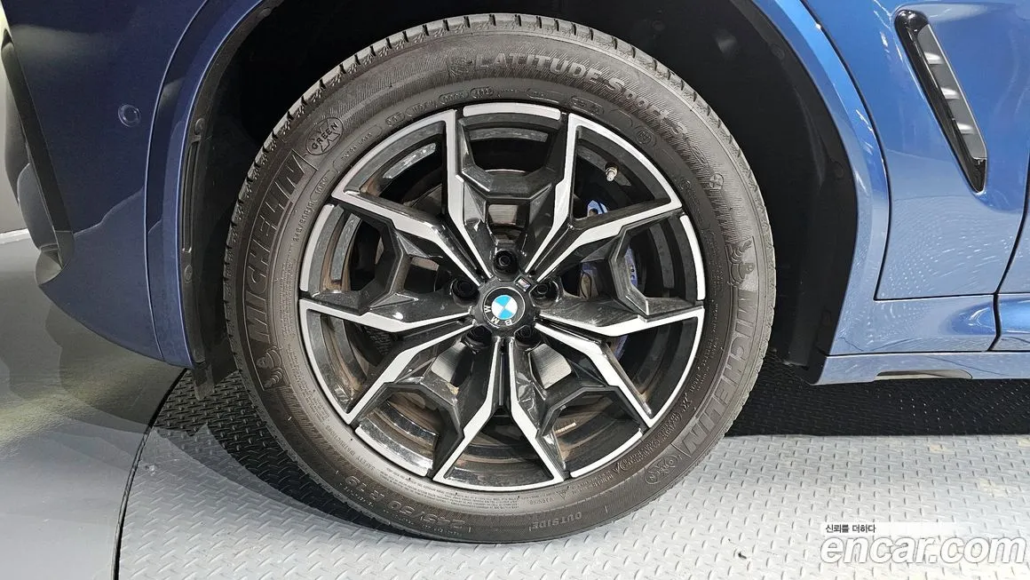 BMW X4 2023 из KR, фото 7