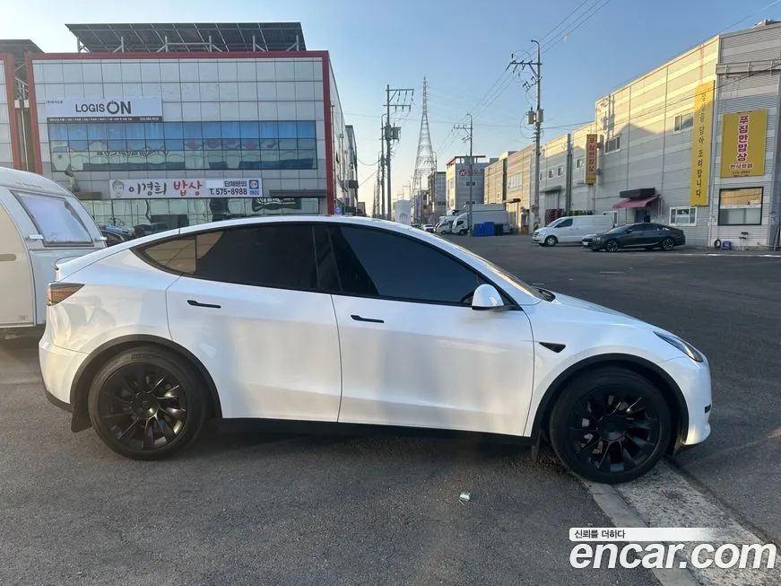 Tesla Model Y 2024 из KR, фото 6