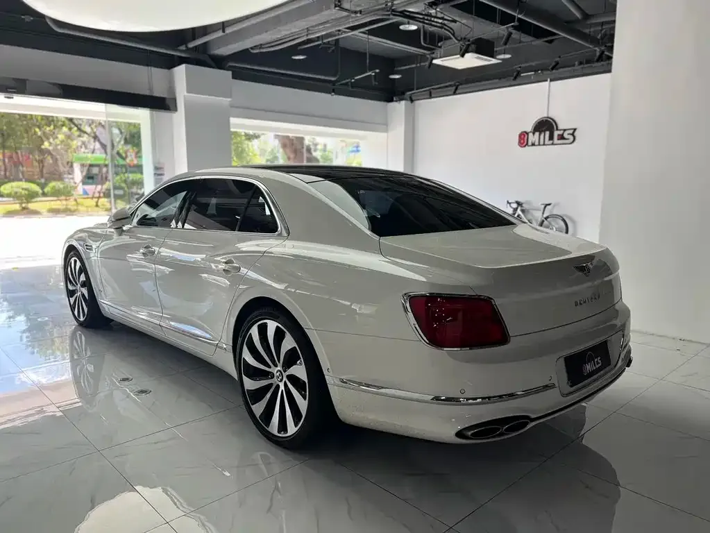 Bentley Flying Spur 2022 из CN, фото 4