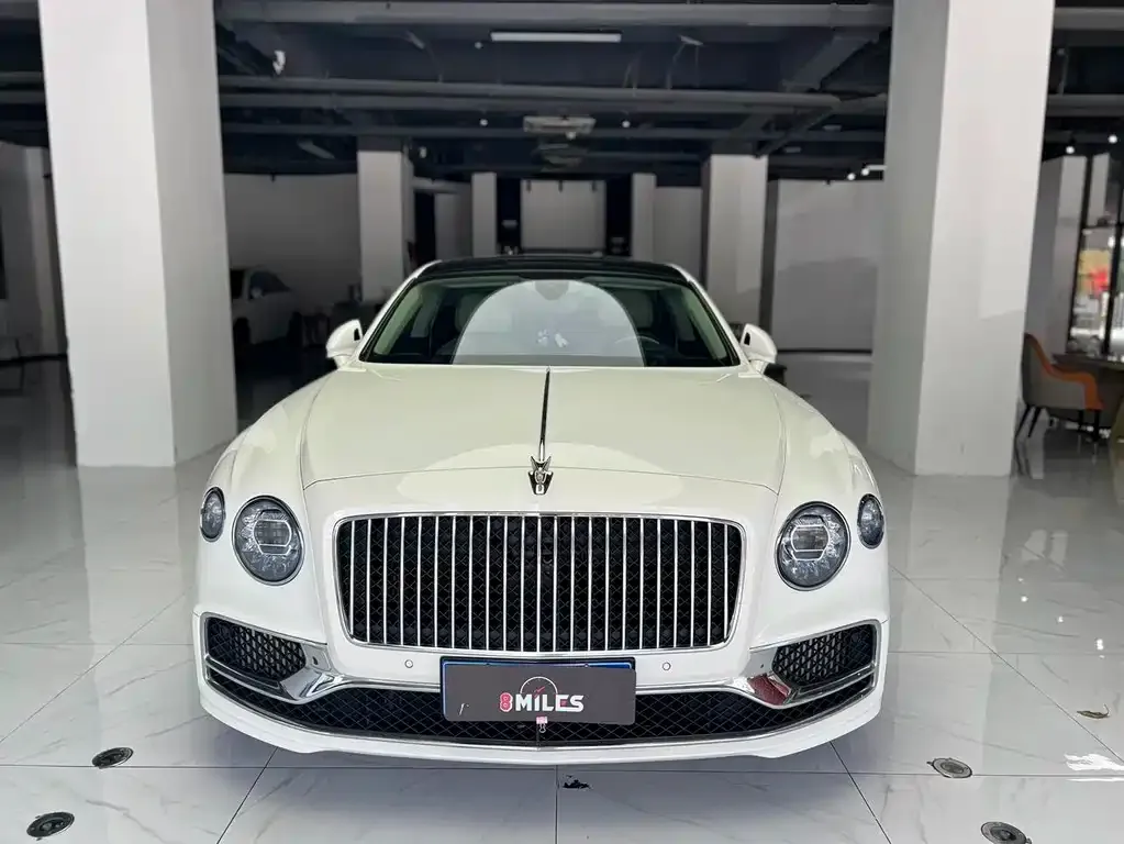 Bentley Flying Spur 2022 из CN, фото 8