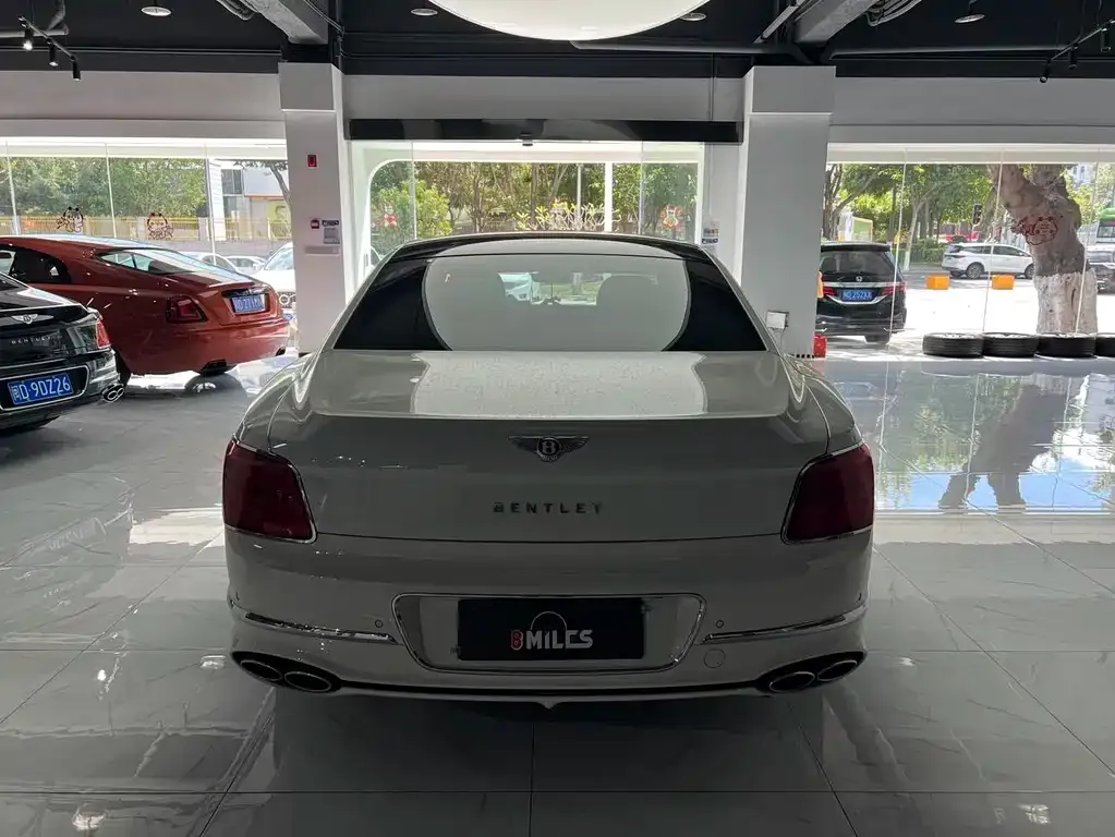 Bentley Flying Spur 2022 из CN, фото 6