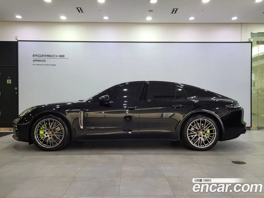 Porsche Panamera 2023 из KR, фото 3