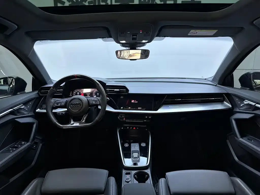 Audi A3 2024 из CN, фото 8