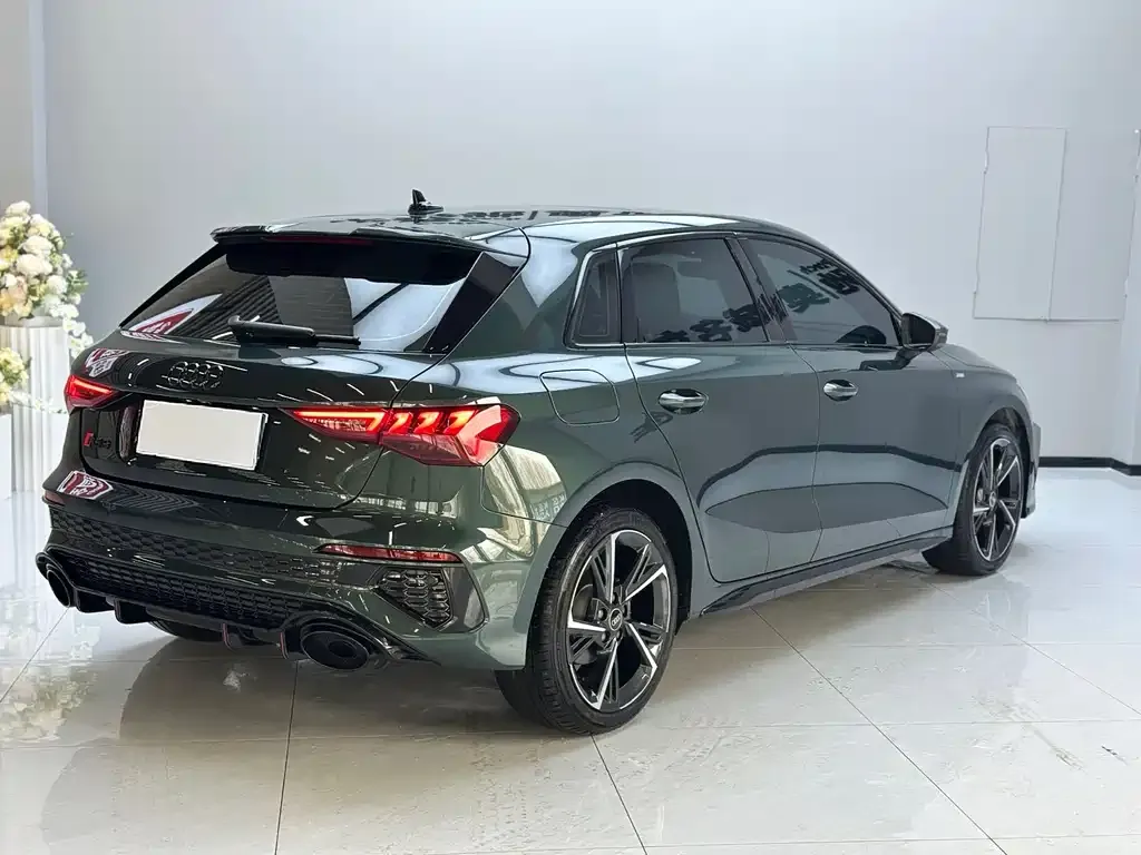 Audi A3 2024 из CN, фото 5