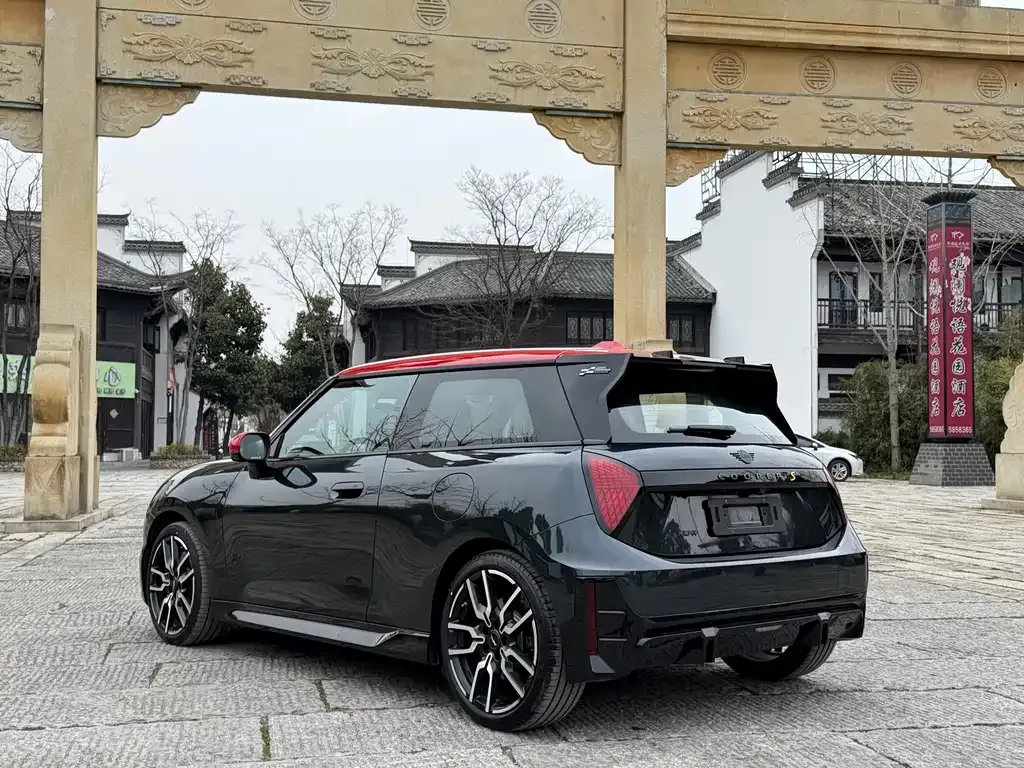 MINI Cooper EV 2024 из CN, фото 6