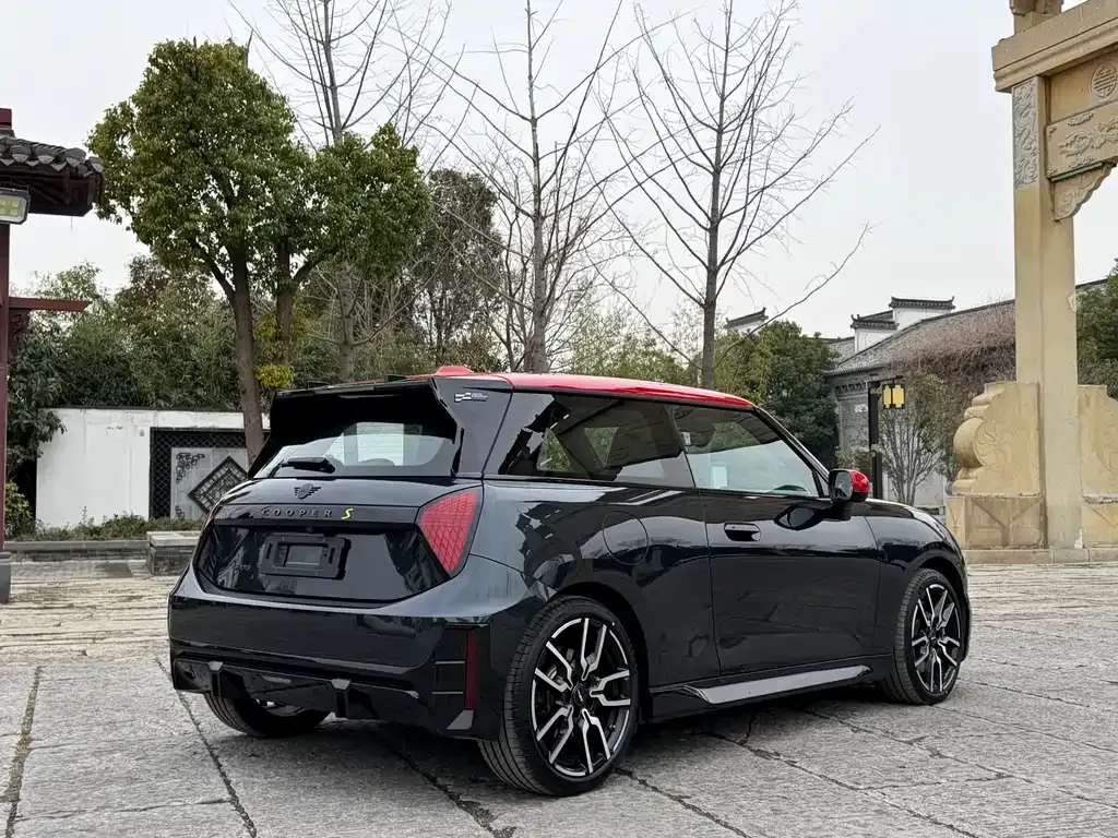 MINI Cooper EV 2024 из CN, фото 7