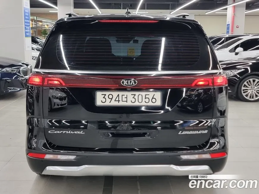 Kia Carnival — фото 5