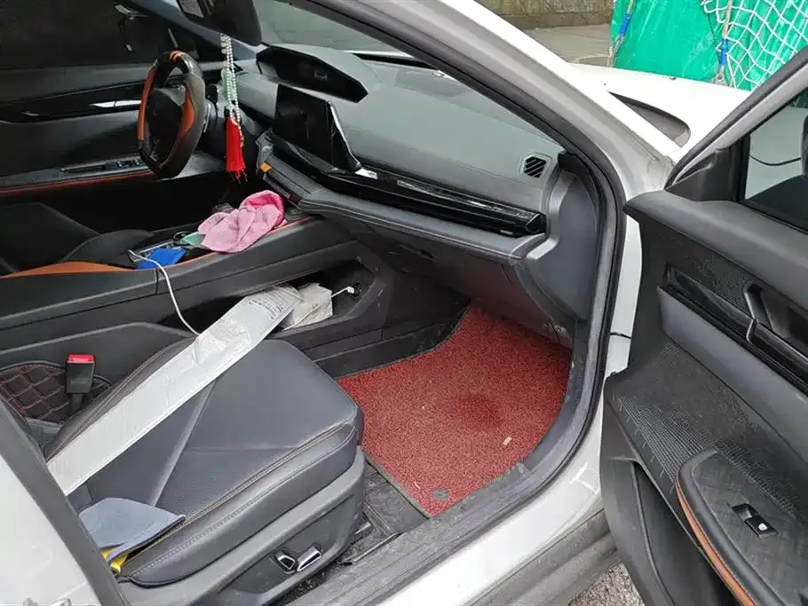 Changan UNI-V 2023 из CN, фото 5