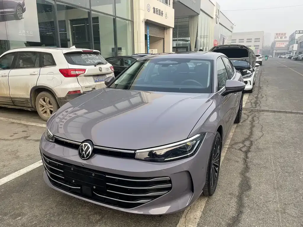 Volkswagen Passat 2024 из CN, фото 1
