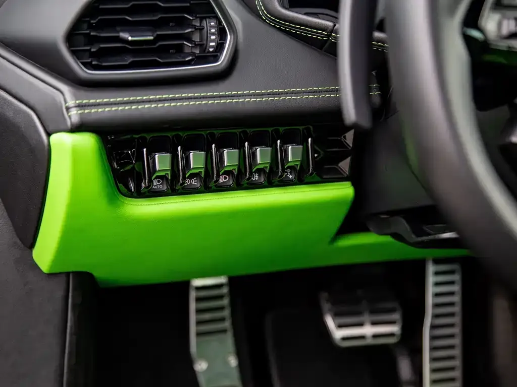 Lamborghini Huracan 2023 из CN, фото 7