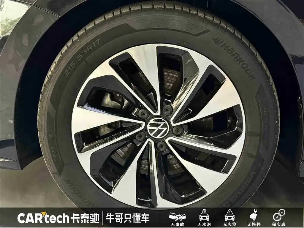 Volkswagen Passat 2023 из CN, фото 10