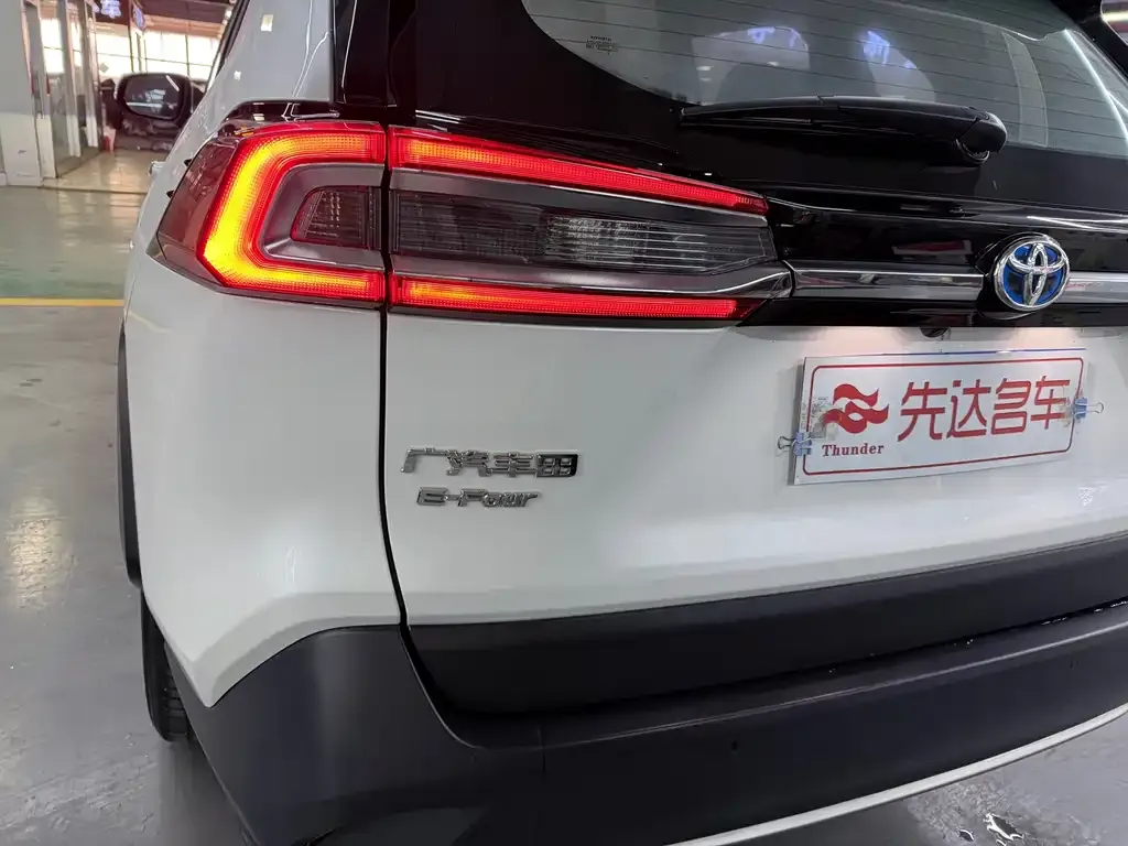 Toyota Wildlander 2023 из CN, фото 2