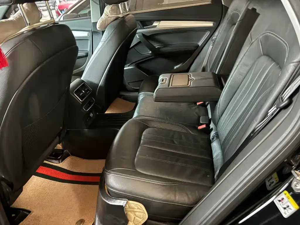 Audi Q5L 2021 из CN, фото 9