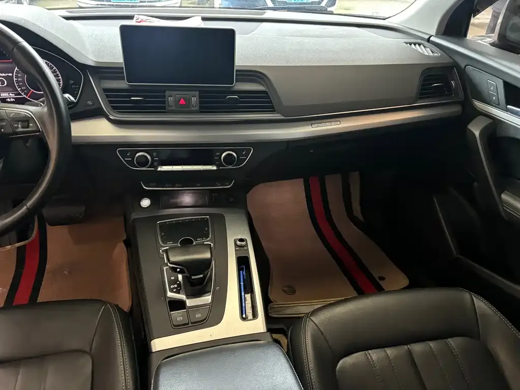 Audi Q5L 2021 из CN, фото 10