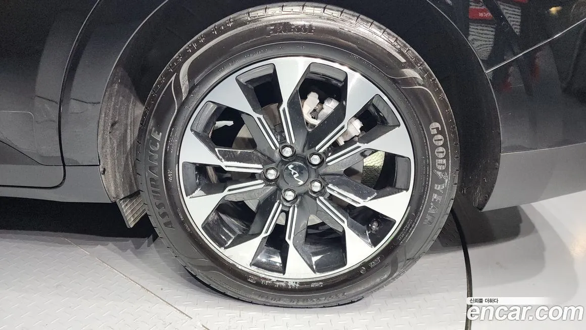 Kia Carnival 2023 из KR, фото 4