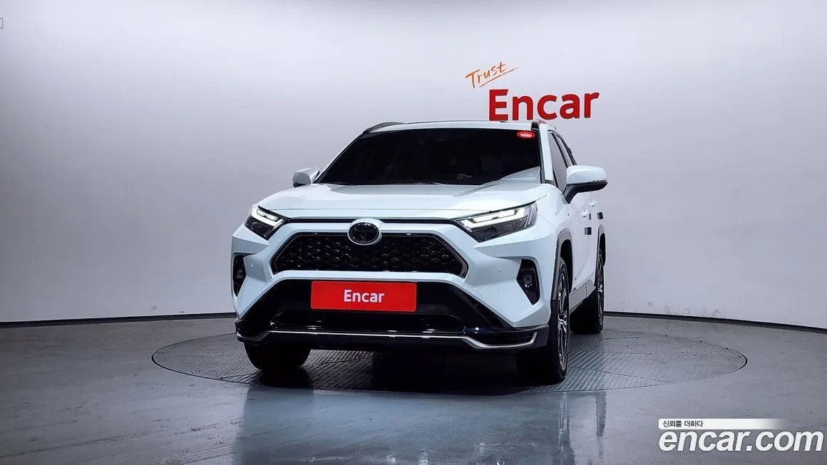 Toyota RAV4 — фото 2