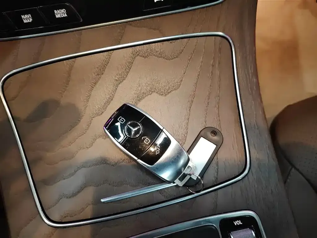 Mercedes-Benz E-Class 2021 из CN, фото 5