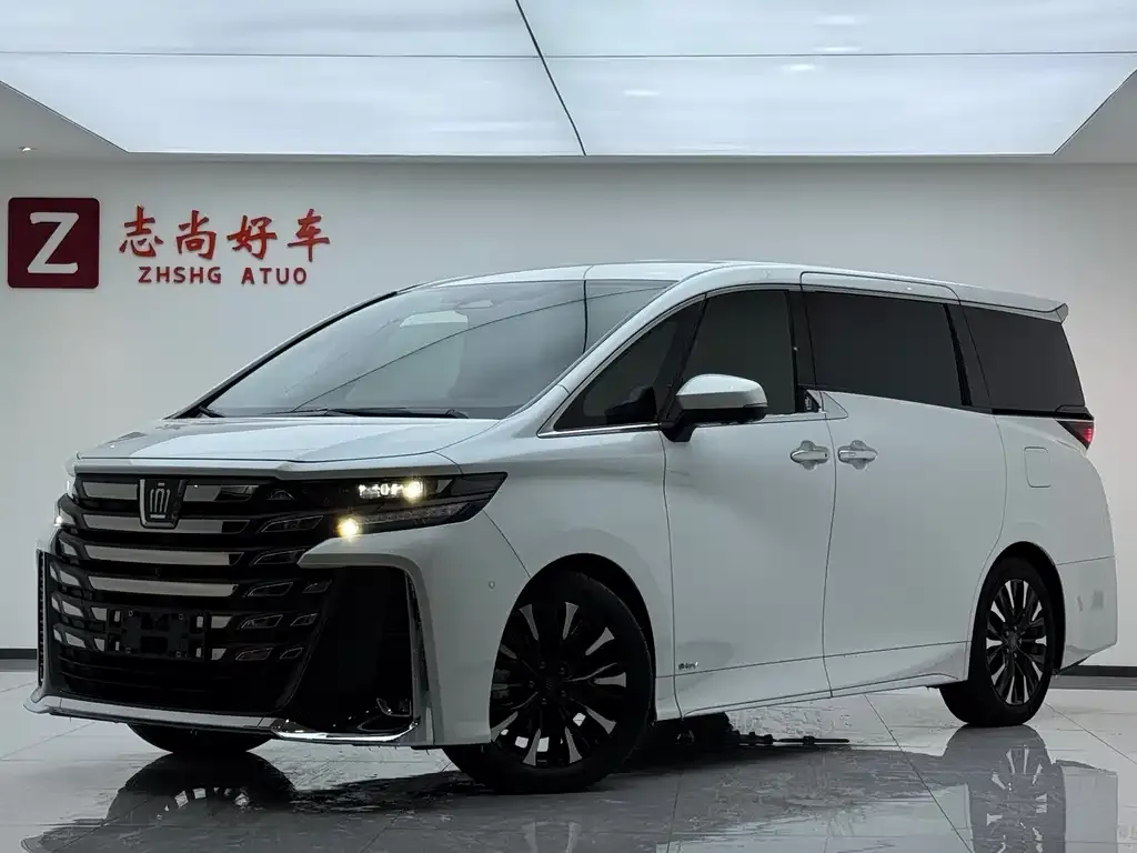 Toyota Vellfire 2024 из CN, фото 1