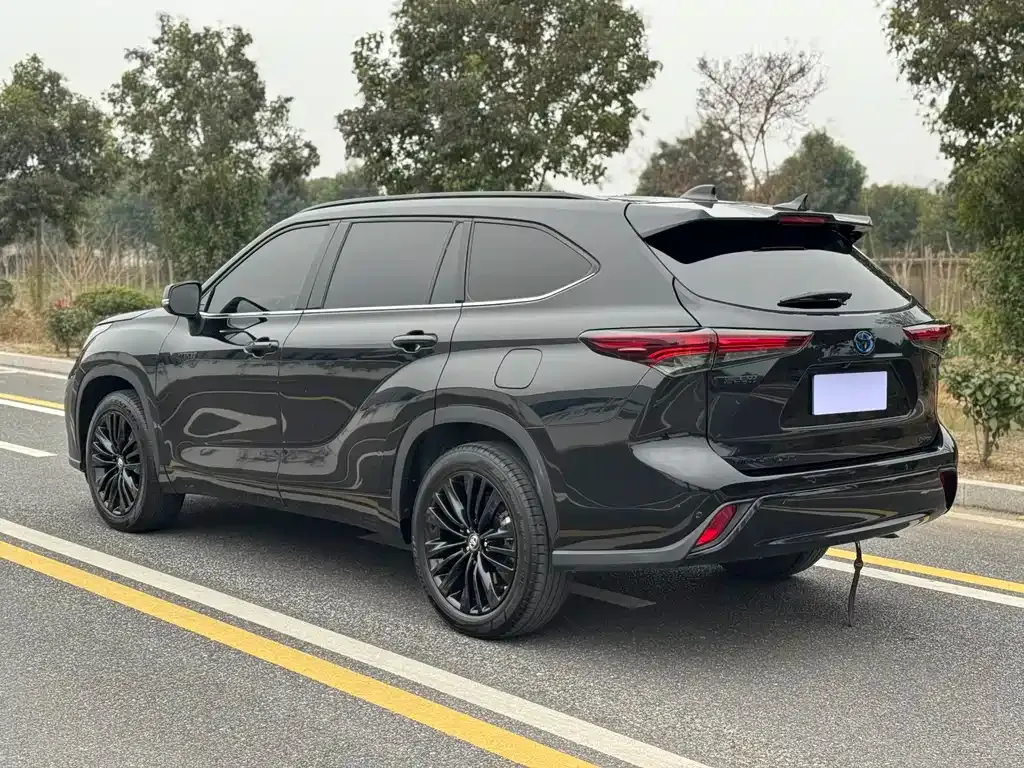 Toyota Highlander 2023 из CN, фото 8