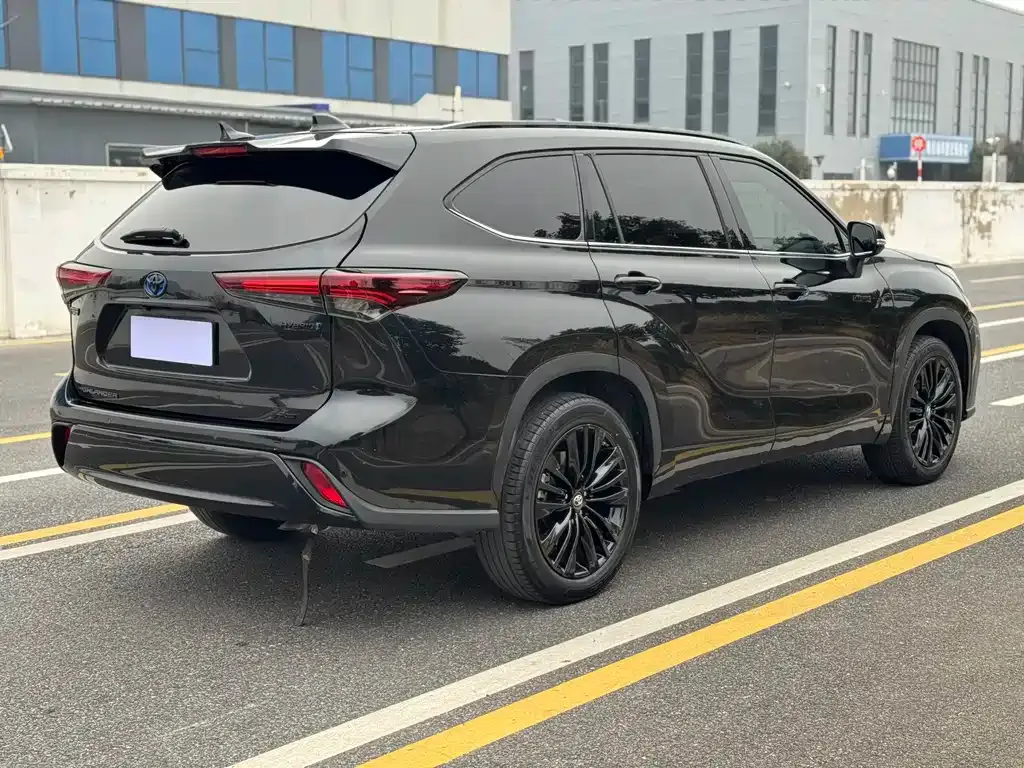 Toyota Highlander 2023 из CN, фото 5