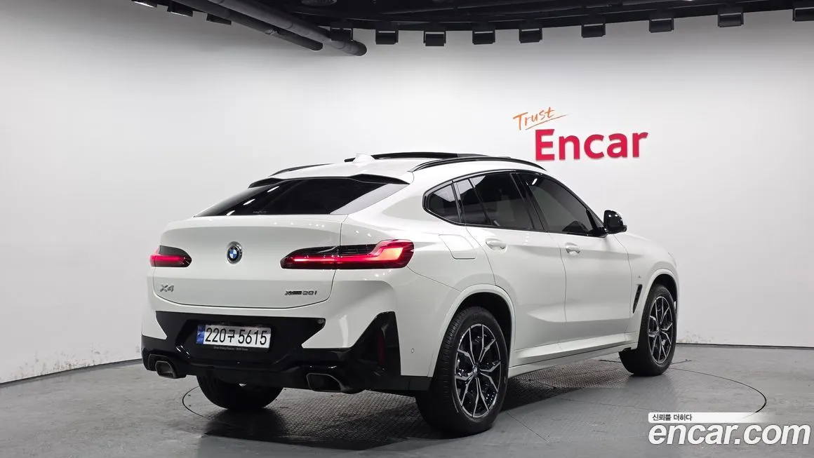 BMW X4 2023 из KR, фото 3