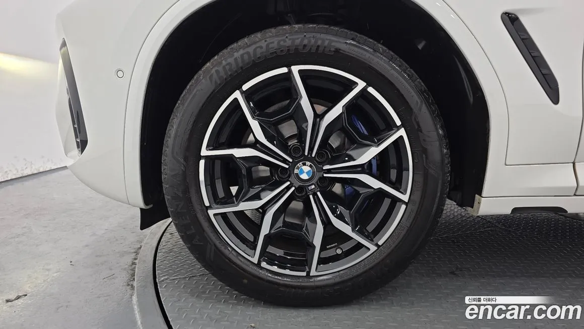 BMW X4 2023 из KR, фото 9