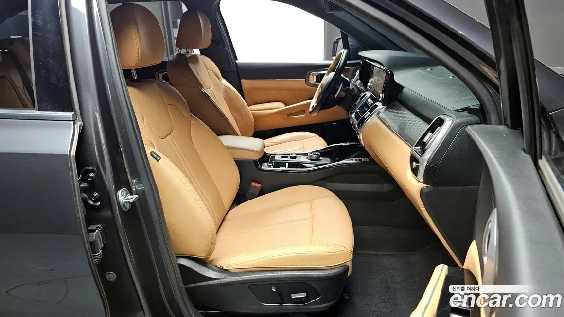 Kia Sorento — фото 7