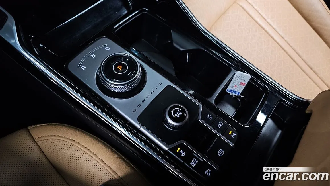 Kia Sorento — фото 8