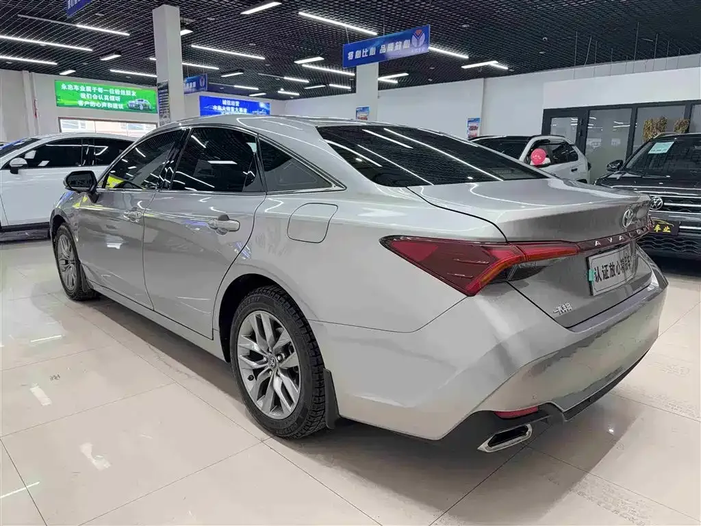 Toyota Avalon 2021 из CN, фото 8
