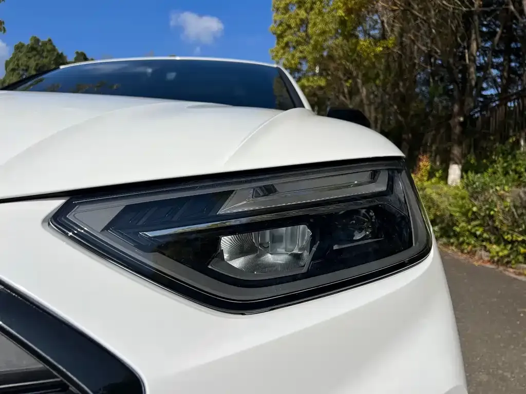Audi Q5L 2023 из CN, фото 2