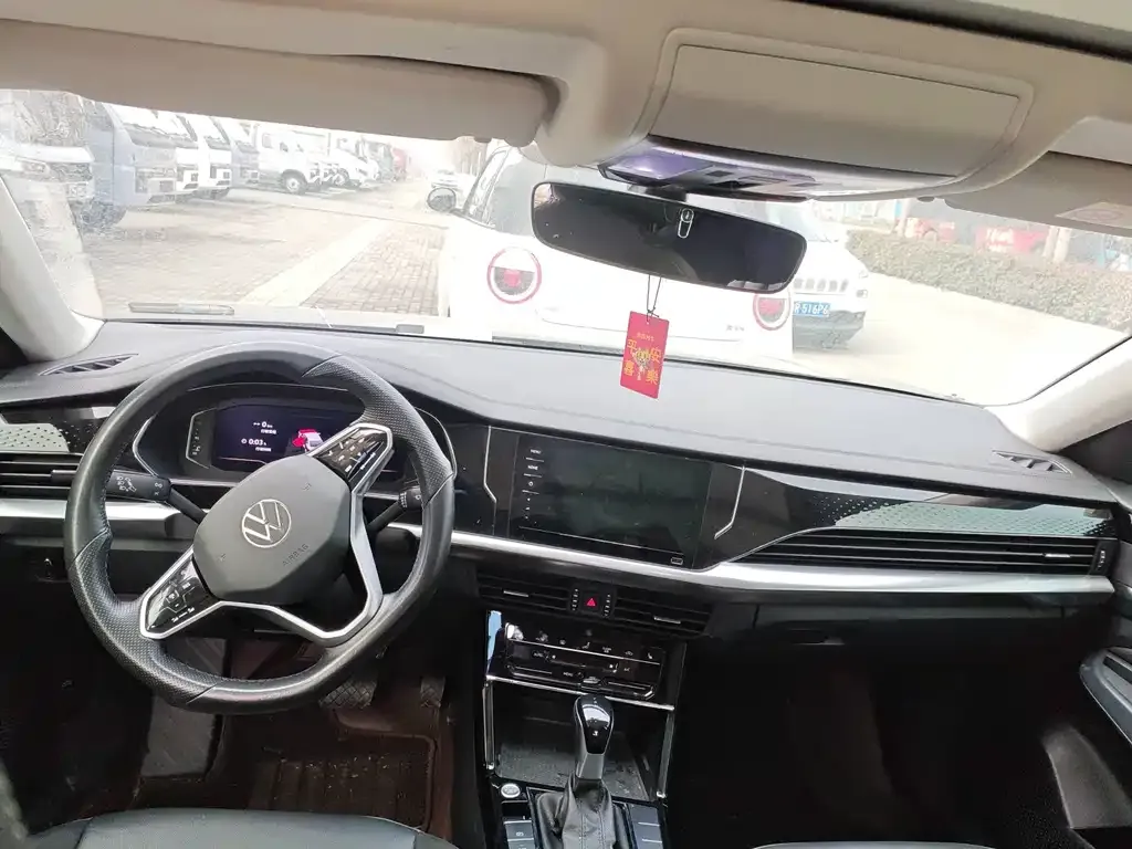 Volkswagen Passat 2022 из CN, фото 10