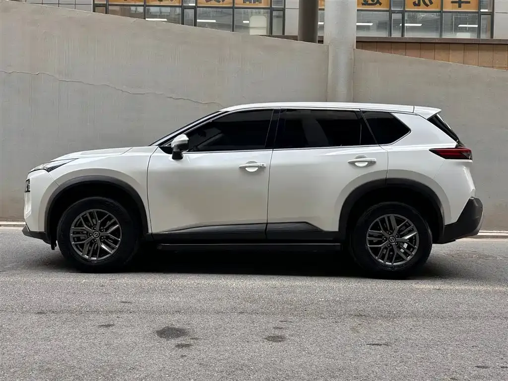 Nissan X-Trail 2022 из CN, фото 9