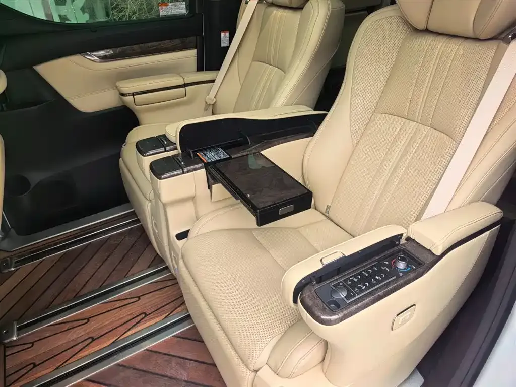 Toyota Alphard 2022 из CN, фото 6