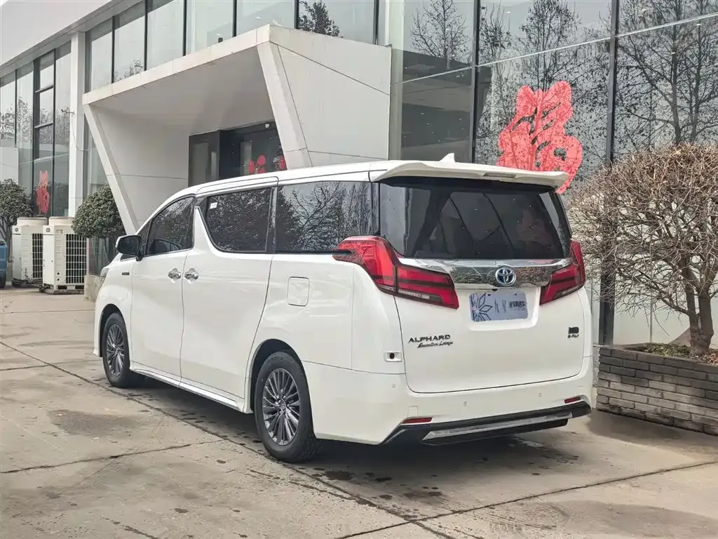Toyota Alphard 2022 из CN, фото 10