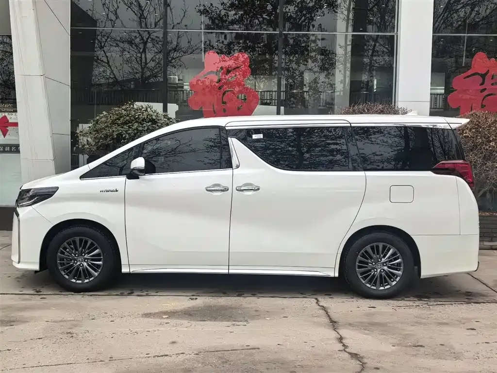 Toyota Alphard 2022 из CN, фото 5