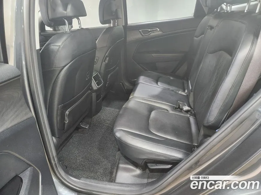 Kia Sportage — фото 8