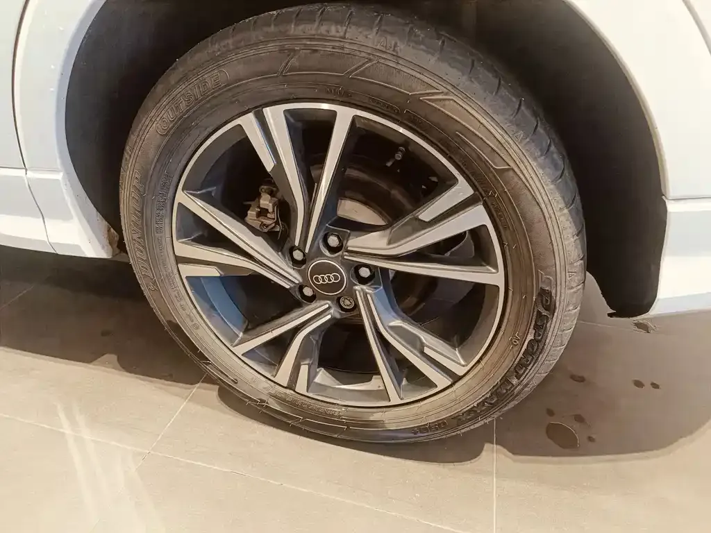 Audi Q3 Sportback 2024 из CN, фото 5