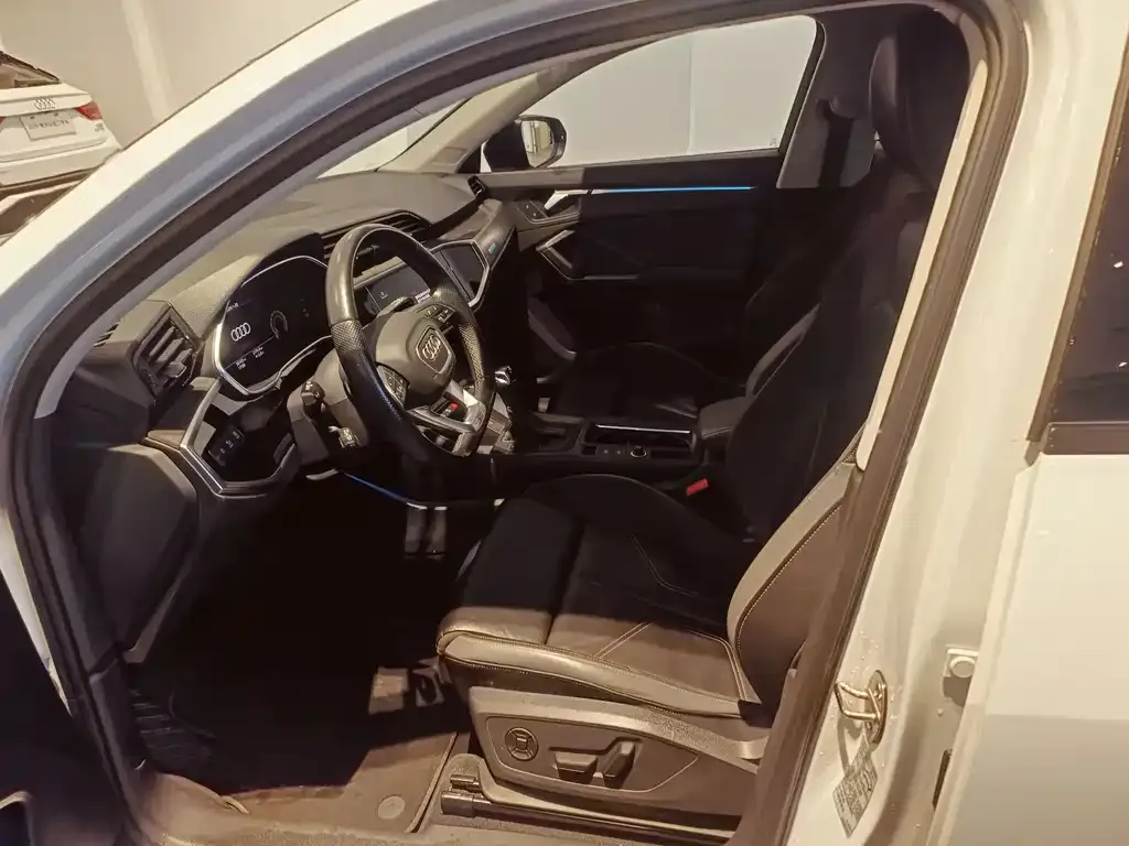 Audi Q3 Sportback 2024 из CN, фото 3