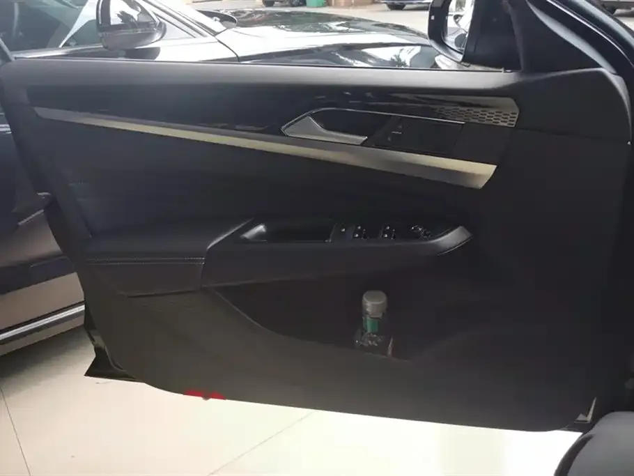 Volkswagen Passat 2024 из CN, фото 4