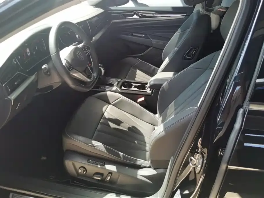 Volkswagen Passat 2024 из CN, фото 5