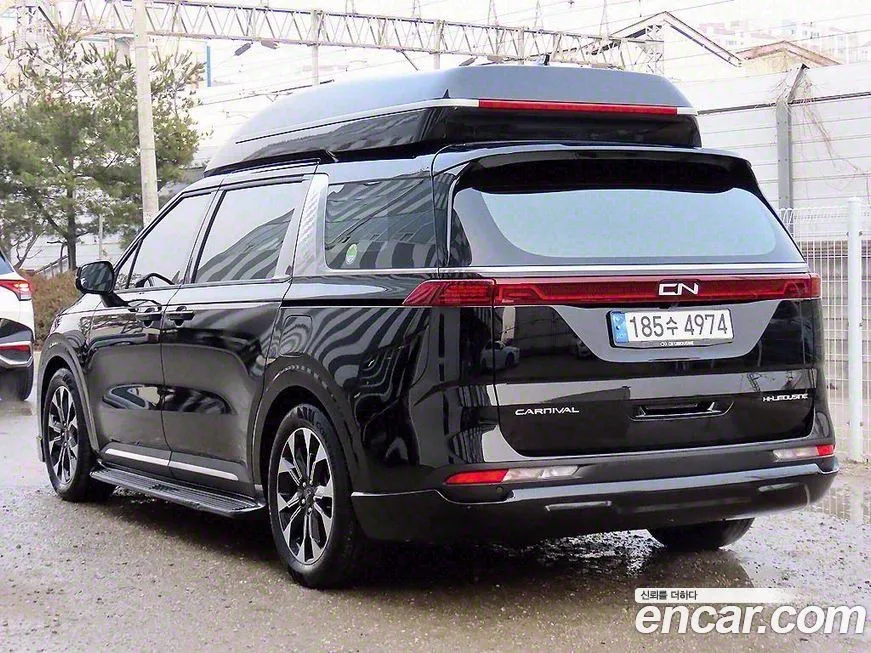 Kia Carnival — фото 5